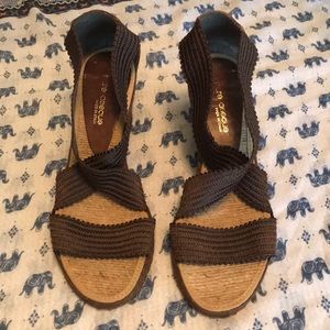 {Andre Assous} Chocolate Espadrille Wedges 6.5